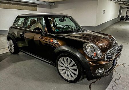 Mini Cooper 50 Mayfair edition