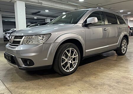 Fiat Freemont AWD 7-Sitzer~Leder~Automatik~Navi~Klima