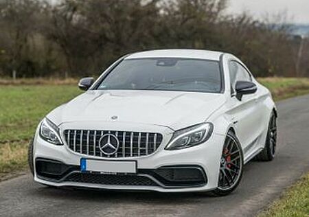 Mercedes-Benz C 63 AMG Mercedes-AMG C 63 S in Perlweiß ohne OPF!