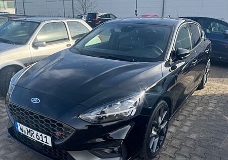 Ford Focus 2,3 EcoBoost ST ST