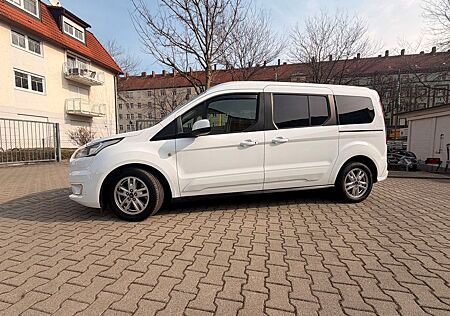 Ford Grand Tourneo Connect Titanium