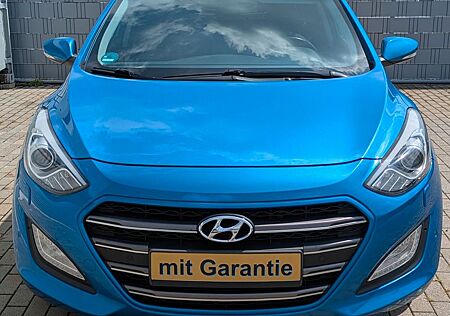 Hyundai i30 blue Premium 1.6 CRDi,Panorama,7-Gänge,Navi
