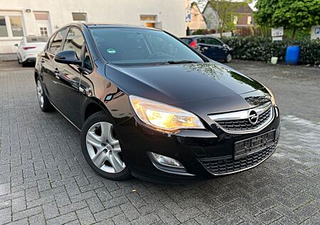 Opel Astra J 1.4 16V Turbo | TÜV Neu | Top Zusta