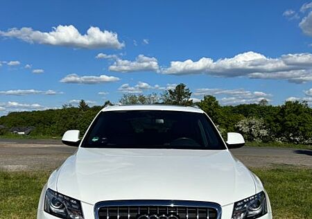 Audi Q5 3.0 TDI S tronic quattro -