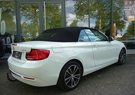BMW 218 Cabrio i Sport Line AHK abn./LED/Windschott