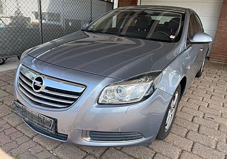 Opel Insignia A Lim. Cosmo. TÜV. 6.2026.navi