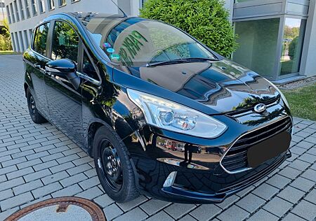 Ford B-Max 1,0 Titanium