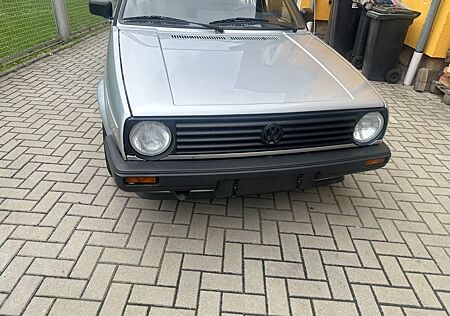 VW Golf Volkswagen 2