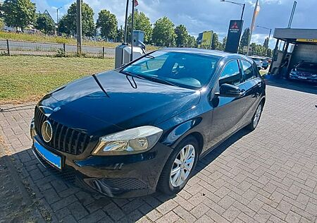 Mercedes-Benz A 180 BlueEFFICIENCY -