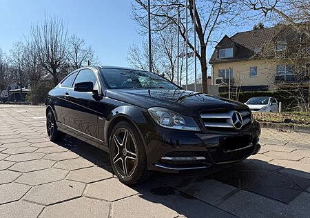 Mercedes-Benz C 180 C180 Coupé CGIBlueEfficiency AMG-Look,Pano,Klima