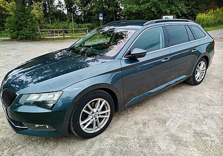 Skoda Superb 2.0 TDI DSG Ambition Combi Ambition