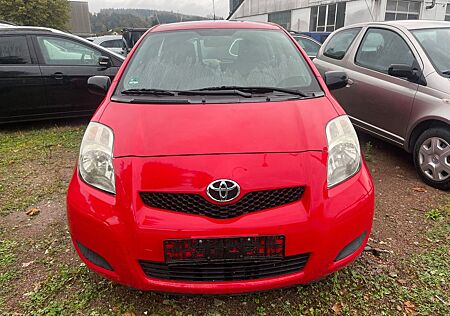 Toyota Yaris Cool