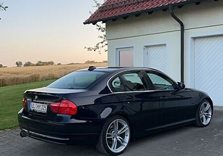 BMW 325i -