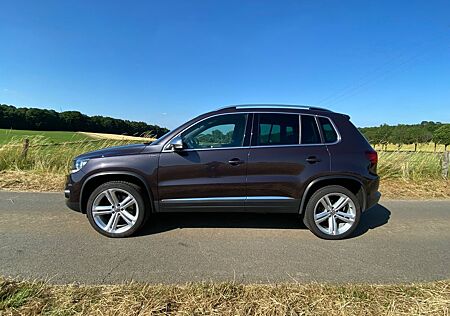 VW Tiguan Volkswagen 2.0 TDI SCR BMT LOUNGE Sport & Style ...