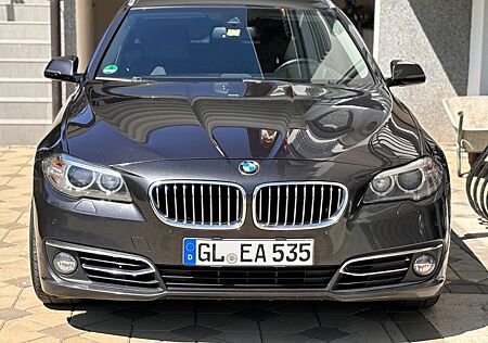 BMW 535d Touring A Luxury Line Luxury Line