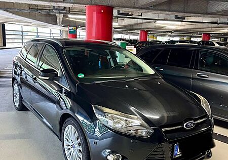Ford Focus 1,0 EcoBoost 92kW SYNC Edition Turnier...