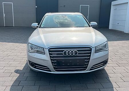 Audi A8 3.0 TDI tiptronic quattro -