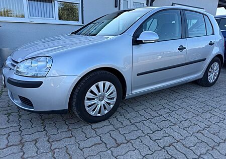 VW Golf Volkswagen V Lim. Trendline