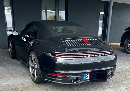 Porsche 992 Carrera S Cabriolet Approved Garant
