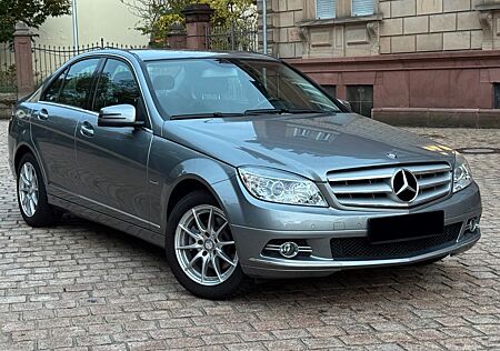 Mercedes-Benz C 230 AVANTGARDE 1. Hand