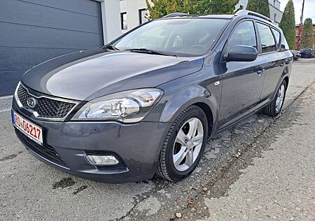 Kia Ceed EFH*ZV*AC*MFL*