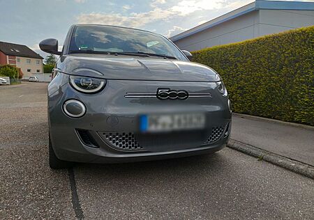 Fiat 500E ICON