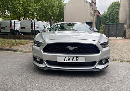 Ford Mustang Convertible*PERFORMANCE PAKET*