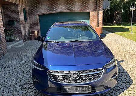 Opel Insignia B Sports Tourer/PANO/LED/AHK/HEAD UP