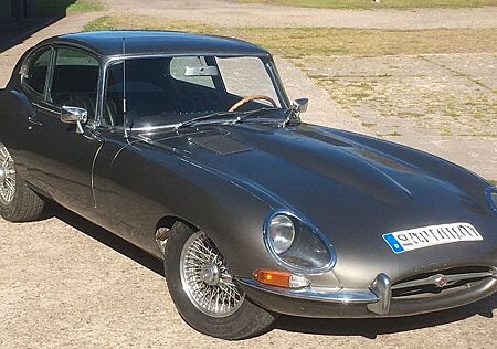 Jaguar E-Type Serie 1, 2+2 Coupé