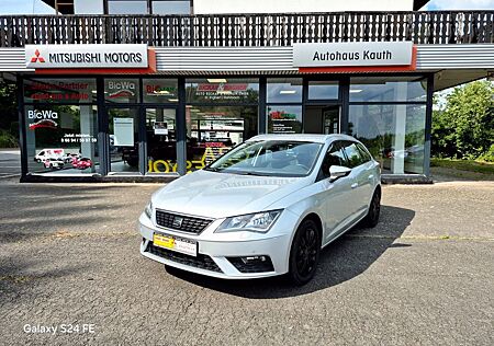 Seat Leon ST Style*SHZ*8-fach bereift