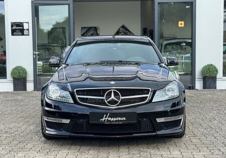 Mercedes-Benz C 63 AMG /Deutsches Fahrzeug/MB Scheckheft/VMax