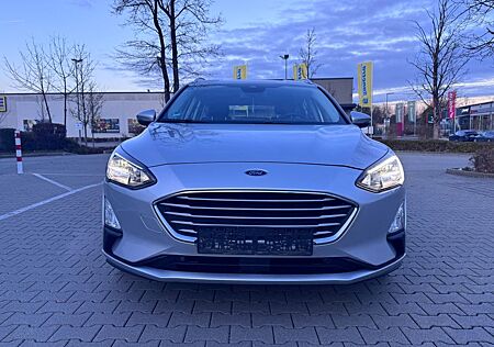 Ford Focus *TÜV neu *Navi *Rückfahrkamera *SHZ