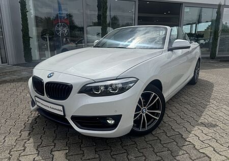 BMW 218i Cabrio Sport Line Navi Bus. Komfortzg. USB