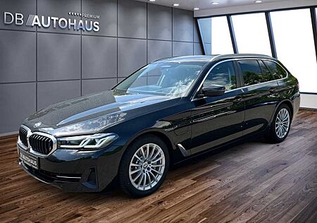 BMW 530e Touring Steptronic Innvationspaket Leder