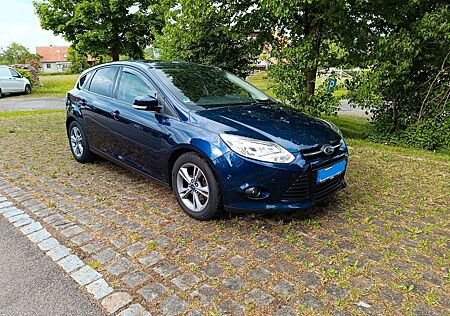 Ford Focus 1,0 EcoBoost 92kW Zahnriemen gewechselt