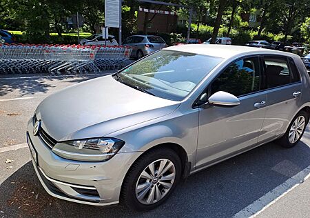 VW Golf Volkswagen 1.0 TSI Comfortline