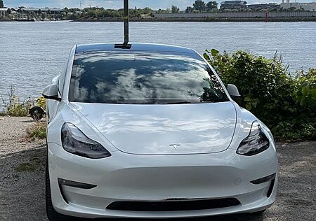 Tesla Model 3 gebraucht kaufen Tesla Model 3 Allradantrieb Dualmotor LR Autopilot