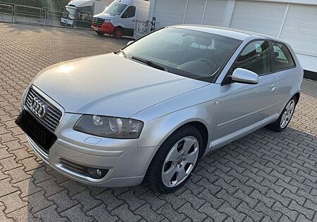 Audi A3 1.6 Ambiente;Autogas (LPG) ,TÜV/AU 02/2027
