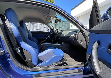 BMW Z4 Coupé 3.0si M SPORTSITZE + SCHALTER