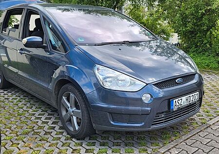 Ford S-Max 2,0 TDCi 103kW DPF 7 Sitze