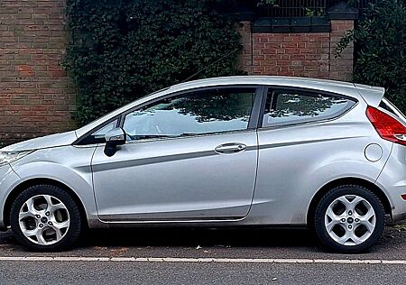 Ford Fiesta Titanium - TÜV 08/26 - Klima, Alufelgen
