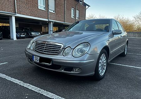 Mercedes-Benz E 200 KOMPRESSOR ELEGANCE Elegance