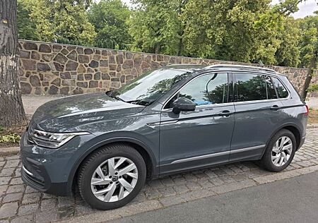 VW Tiguan Volkswagen 1.5 TSI OPF DSG Life Life