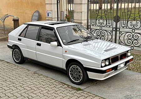 Lancia Delta HF Integrale Turbo 8v - WIE NEU