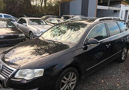 VW Passat Variant Volkswagen 2.0 TDI DPF DSG Highline Vari...