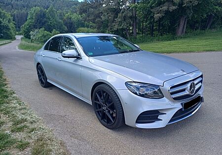Mercedes-Benz E 400 4MATIC AMG Line Autom. AMG Line