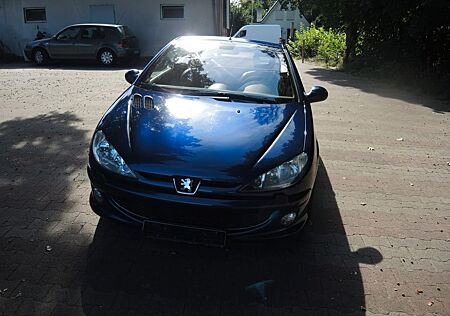 Peugeot 206 CC Cabrio mit Tüv und AU neu