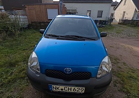 Toyota Yaris 1.3 - Klima,HU 2027, neue Reifen 1. Hand