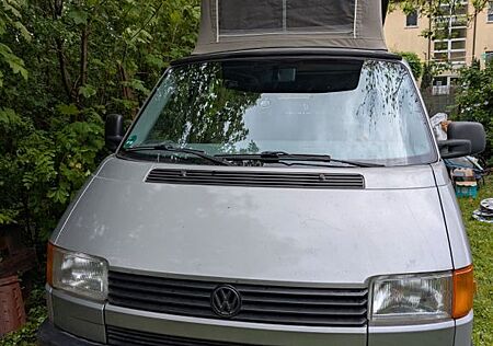 VW T4 California Volkswagen California Camper - Schlafplätze für 4 Personen