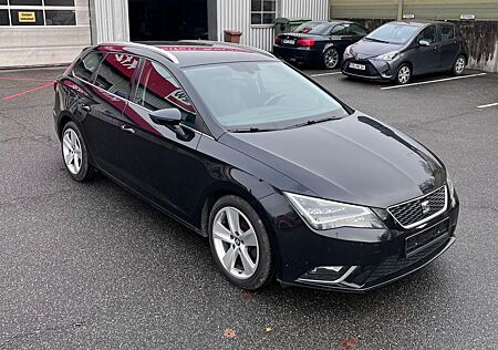 Seat Leon ST 1.6 TDI TÜV NEU - AHK - KLIMA - ALU